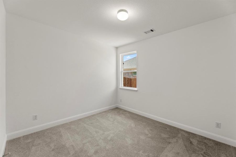 5_06. 510 Front Davis - Bed 3