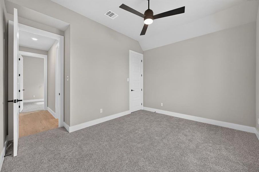 Spacious, unfurnished interior of a new home in Coyote Crossing, Godley (Image 36).