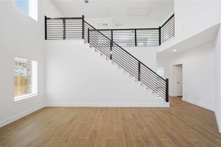 Spacious, unfurnished interior of a new home in Bay Creek, Baytown (Image 22).