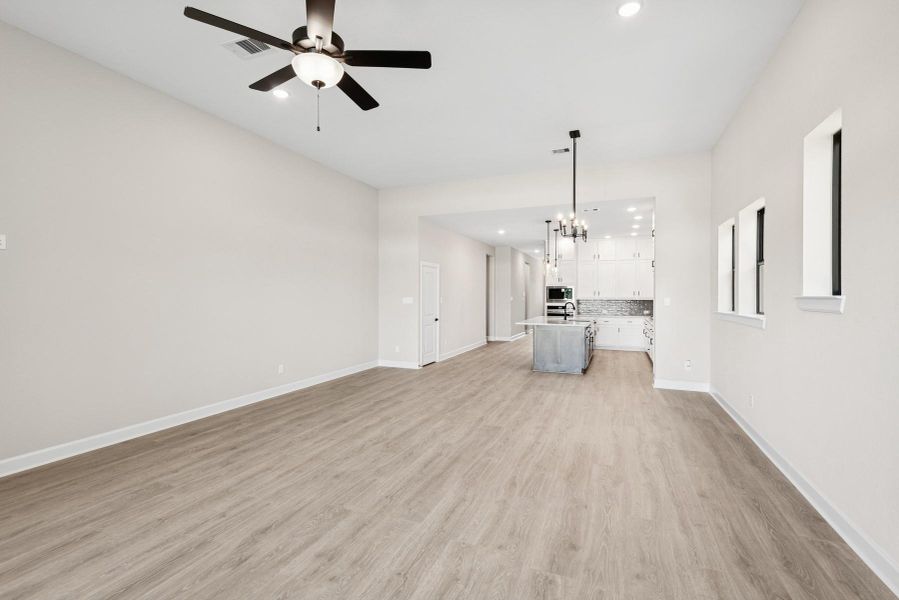Spacious, unfurnished interior of a new home in Colton 45' Homesites, Todd Mission (Image 29).