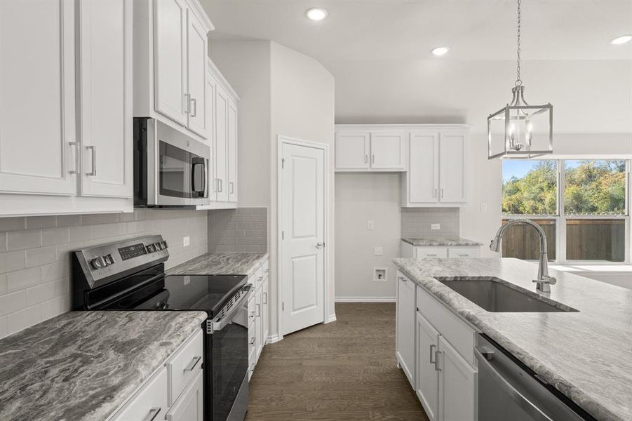 513 Waterford Park- Kitchen-3 513 Waterford Park- Kitchen-3