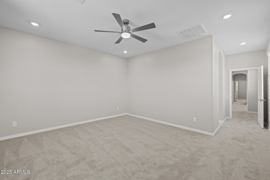 16)MASTER BED UP 16)MASTER BED UP