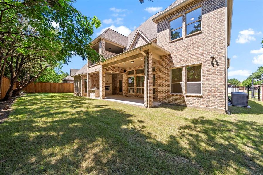 Exterior details and patio area of a home in , Cedar Hill (Image 19).