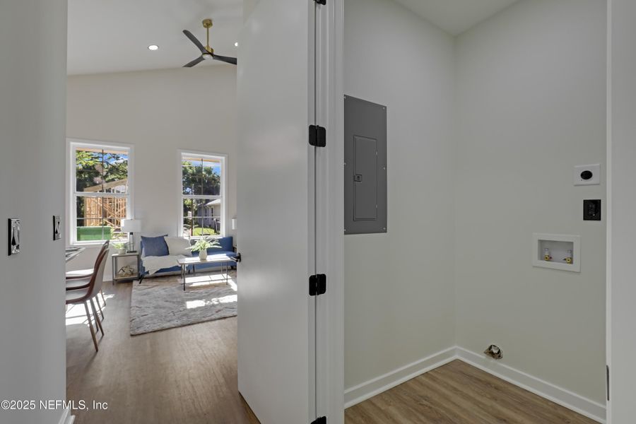 Spacious, unfurnished interior of a new home in , Jacksonville (Image 21).