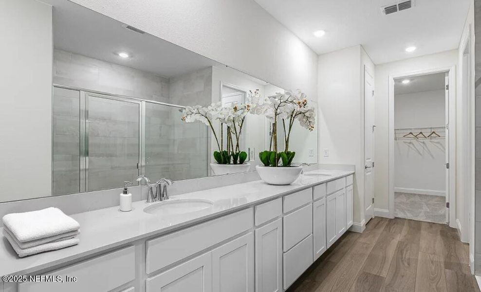 Furnished interior view inside a new home in Russell Retreat, Green Cove Springs (Image 10). Furnished interior view inside a new home in Russell Retreat, Green Cove Springs (Image 10).