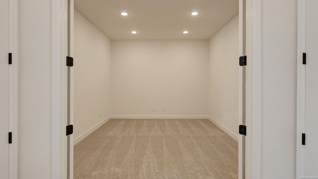 Spacious, unfurnished interior of a new home in Ladera, San Antonio (Image 24).