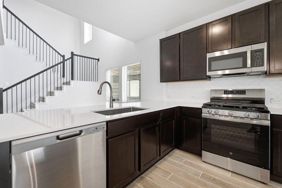 Furnished interior view inside a new home in Magnolia Springs, Montgomery (Image 9).