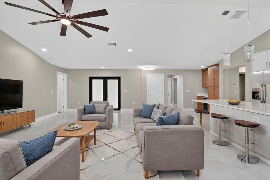 53-web-or-mls-P1171202 virtually staged