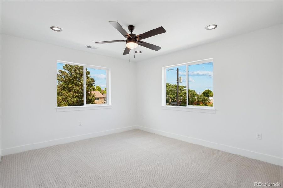 Spacious, unfurnished interior of a new home in , Denver (Image 19).