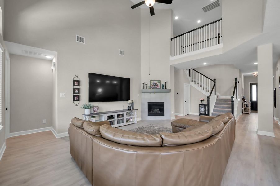 Furnished interior view inside a new home in The Woodlands Hills 60’, Willis (Image 8).