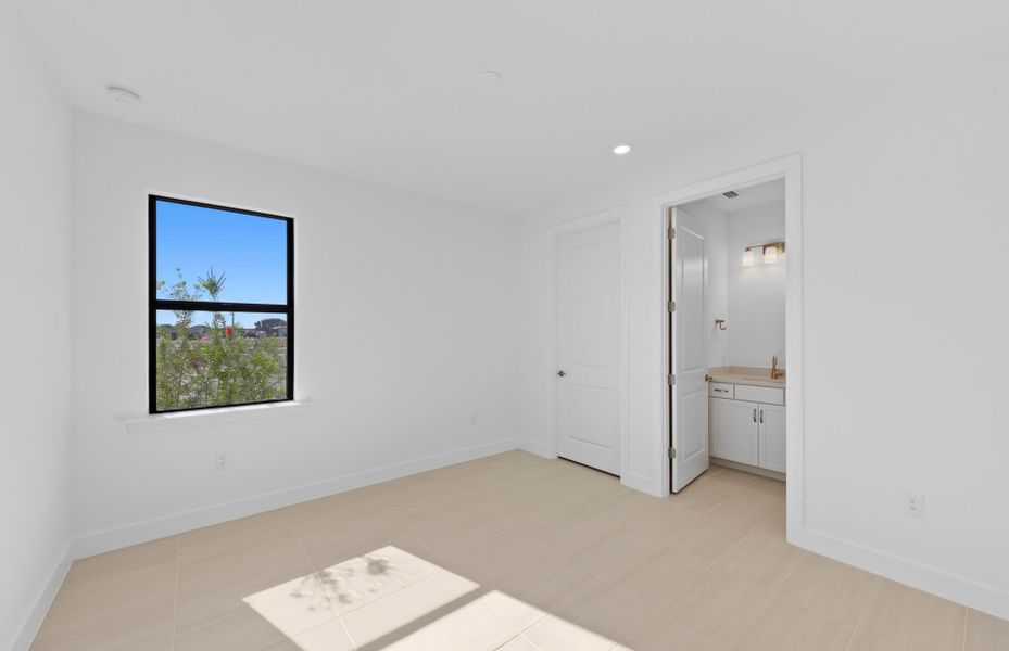 Spacious, unfurnished interior of a new home in Del Webb Naples, Ave Maria (Image 16). Spacious, unfurnished interior of a new home in Del Webb Naples, Ave Maria (Image 16).