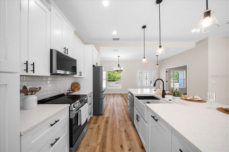 Furnished interior view inside a new home in , Ocala (Image 8).