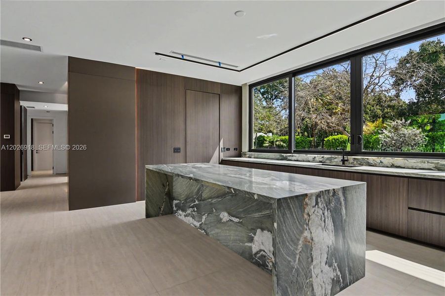 Image 34 of a home in .