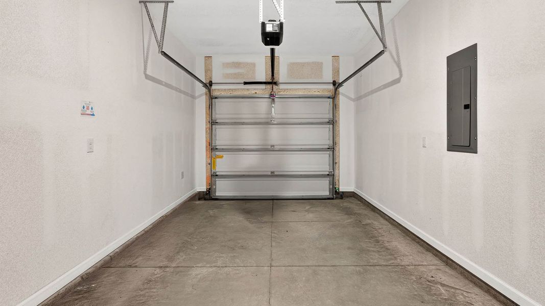 Spacious, unfurnished interior of a new home in Liberty, Panama City (Image 33).