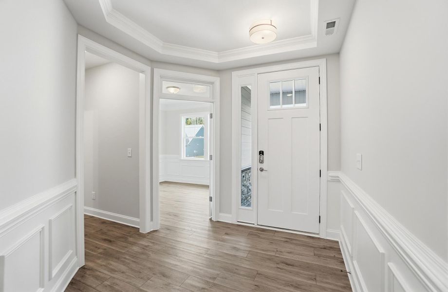 Spacious, unfurnished interior of a new home in Rone Creek, Waxhaw (Image 24).