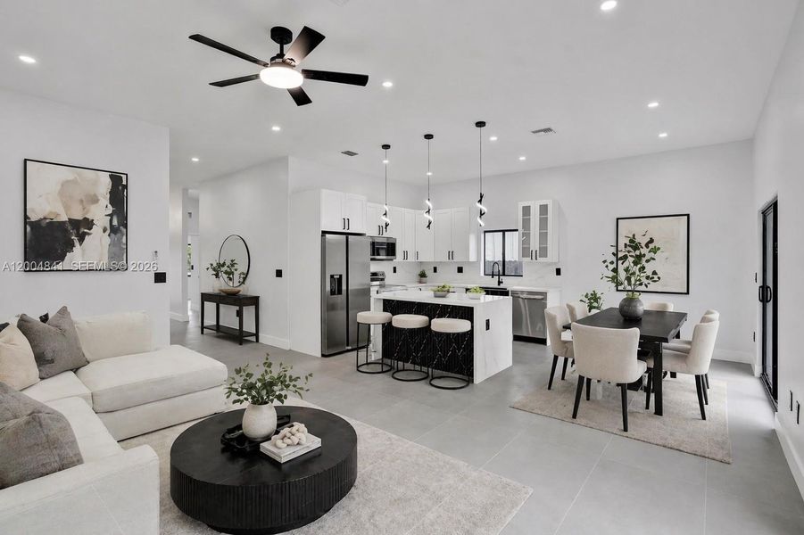 Furnished interior view inside a new home in , Miramar (Image 14).