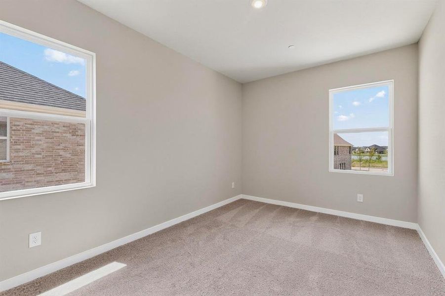 Spacious, unfurnished interior of a new home in Solterra Texas, Mesquite (Image 26).