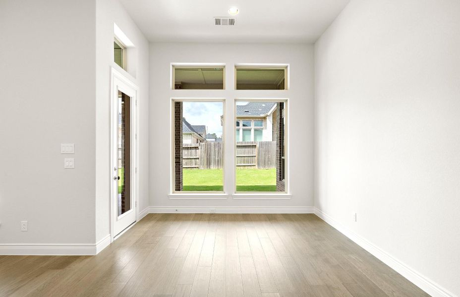 Spacious, unfurnished interior of a new home in Audubon 60', Magnolia (Image 26).