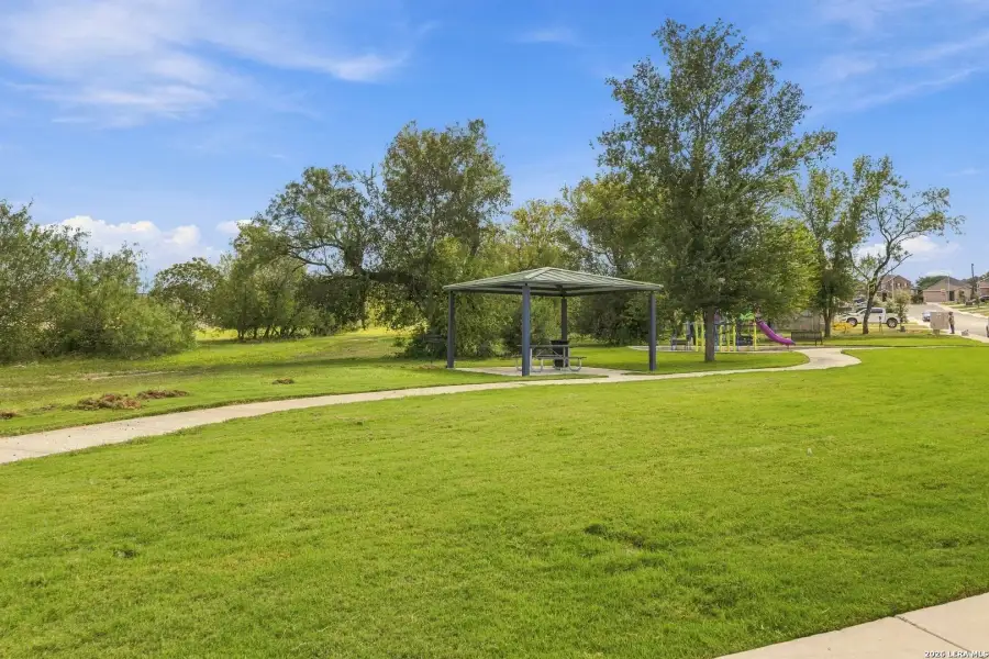 Community amenities in , San Antonio (Image 40).