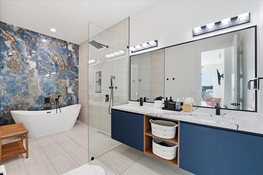 Furnished interior view inside a new home in , Merritt Island (Image 27).