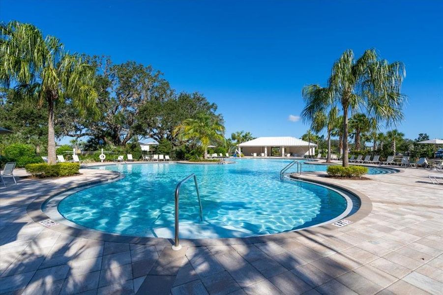 Community amenities in , Parrish (Image 44).