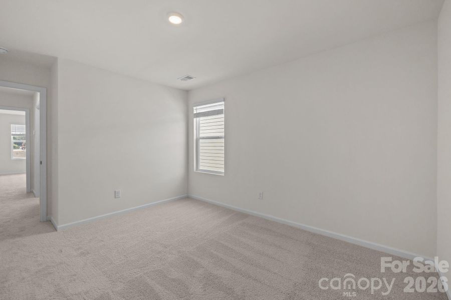 Spacious, unfurnished interior of a new home in McFarland Estates, York (Image 31).