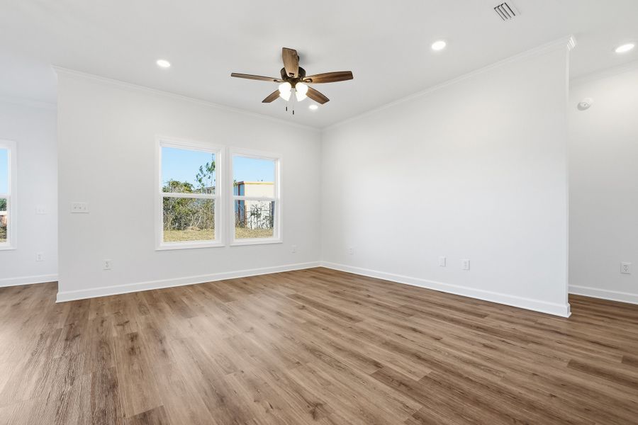 Spacious, unfurnished interior of a new home in Southern Day Chateau, Baker (Image 22).