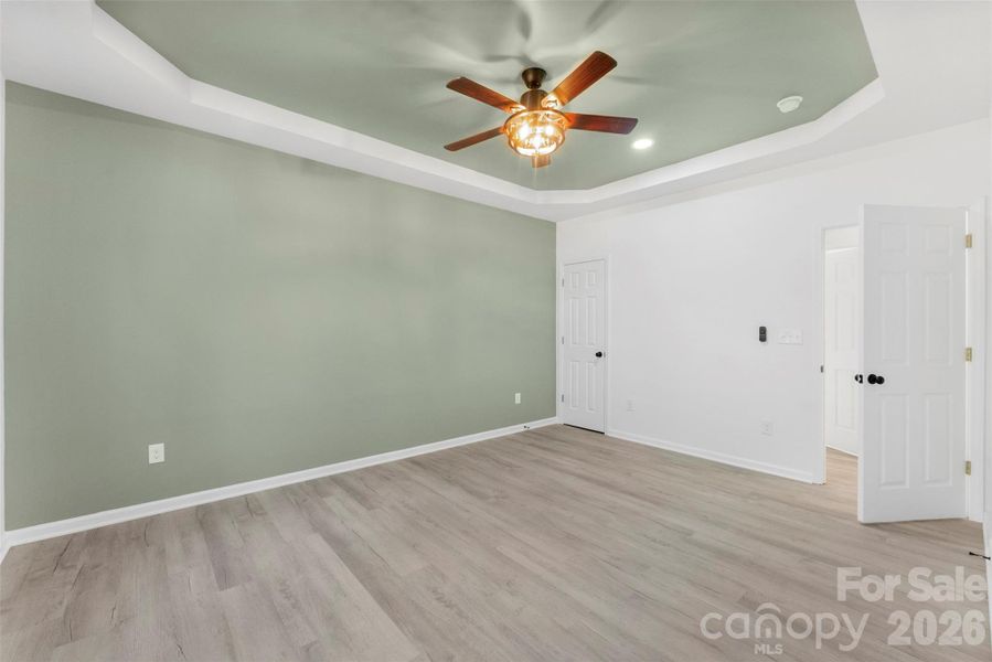Spacious, unfurnished interior of a new home in , Shelby (Image 33).