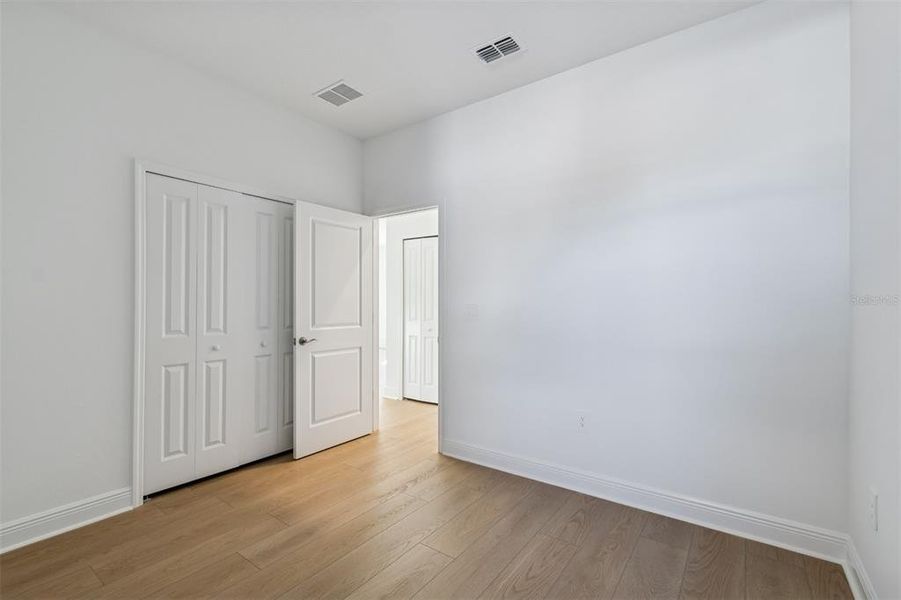 Spacious, unfurnished interior of a new home in Southpointe, Palmetto (Image 12).