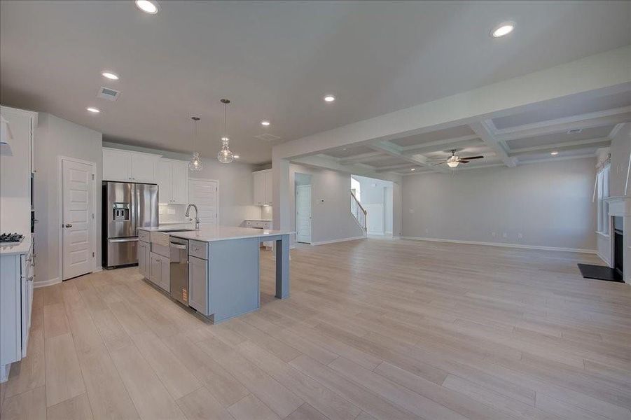 Spacious, unfurnished interior of a new home in Riverbend Overlook, Fayetteville (Image 32).