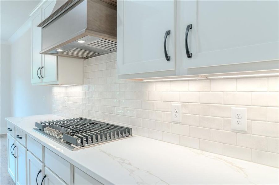 Close-up of interior finishes inside a home in Weslyn Park, Social Circle (Image 11).