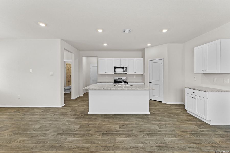 Furnished interior view inside a new home in Laurel Vistas, San Antonio (Image 6). Furnished interior view inside a new home in Laurel Vistas, San Antonio (Image 6).