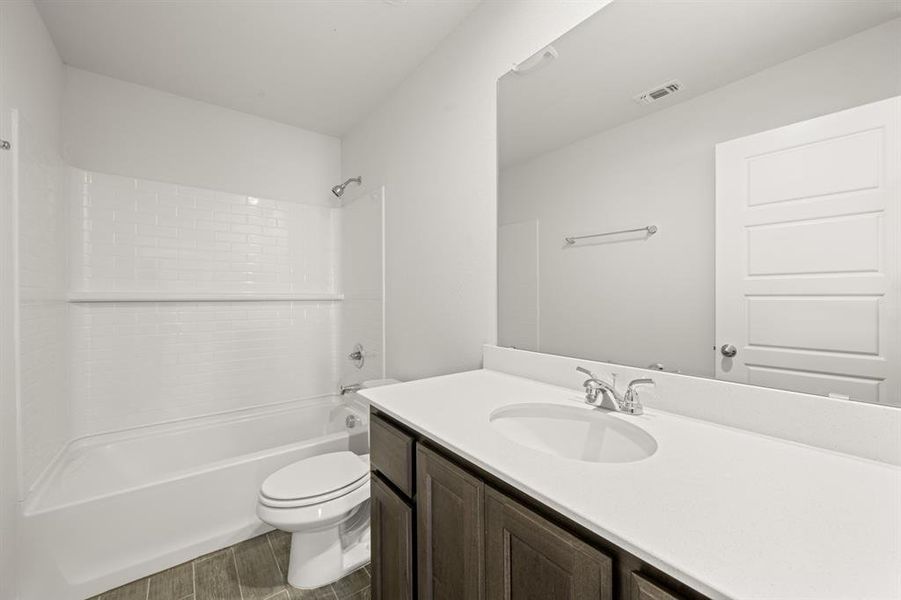 2629 Streamside- Bathroom-1 2629 Streamside- Bathroom-1