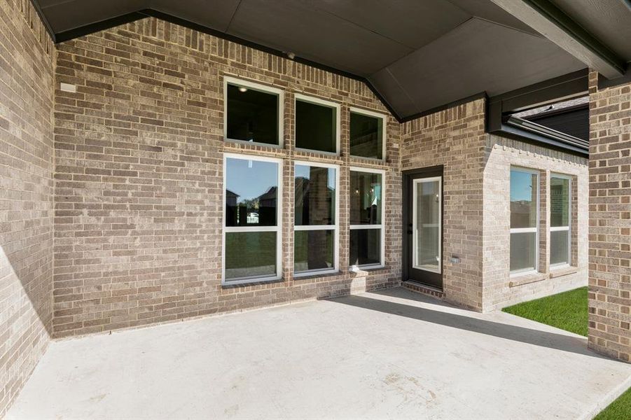 Exterior details and patio area of a home in Grayhawk Addition, Forney (Image 3). Exterior details and patio area of a home in Grayhawk Addition, Forney (Image 3).