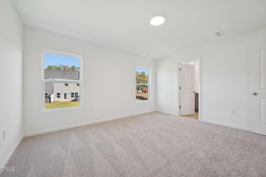 26-web-or-mls-Flagstone Way-S2410-026