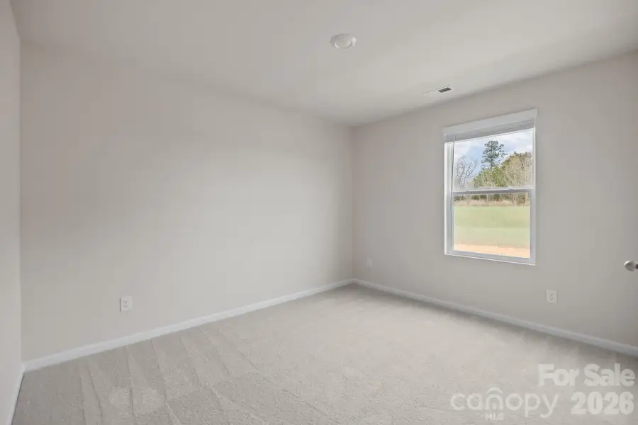 Spacious, unfurnished interior of a new home in Richburg Meadows, Richburg (Image 10).