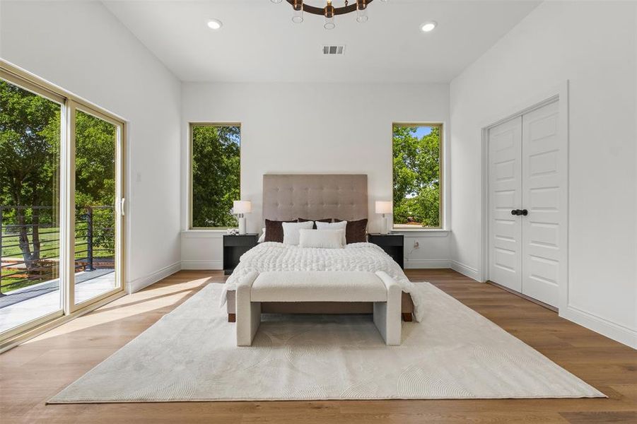 Furnished interior view inside a new home in , Rowlett (Image 14).