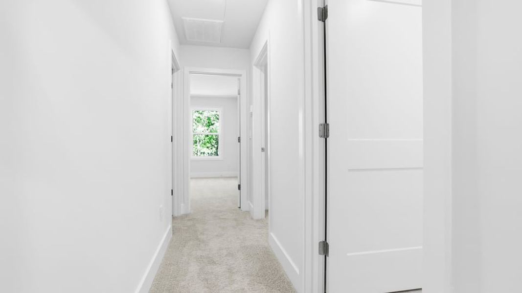 Spacious, unfurnished interior of a new home in Hidden Hills, Spartanburg (Image 21).