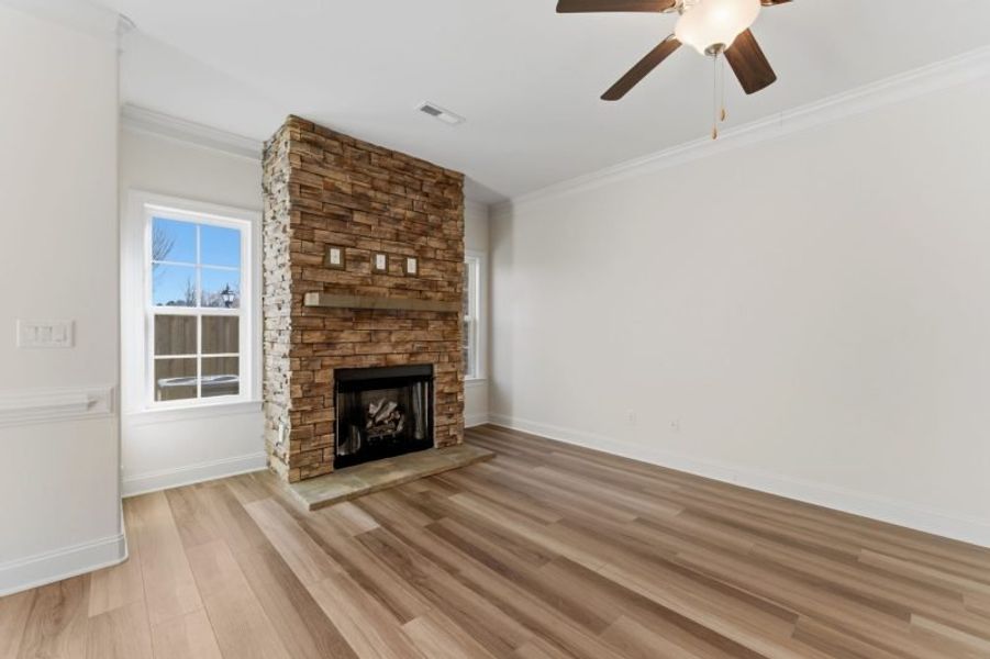 Representative unfurnished interior of a home built from the Cayman by Keystone Homes NC in Weybridge, Burlington (Image 29). Representative unfurnished interior of a home built from the Cayman by Keystone Homes NC in Weybridge, Burlington (Image 29).
