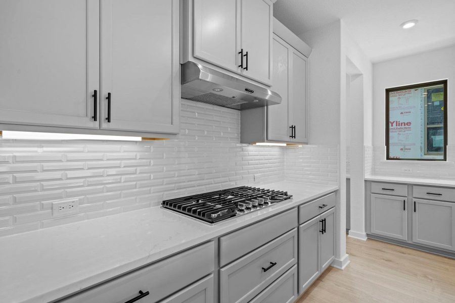 Stunning finishes in Light & Bright Kitchen Stunning finishes in Light & Bright Kitchen