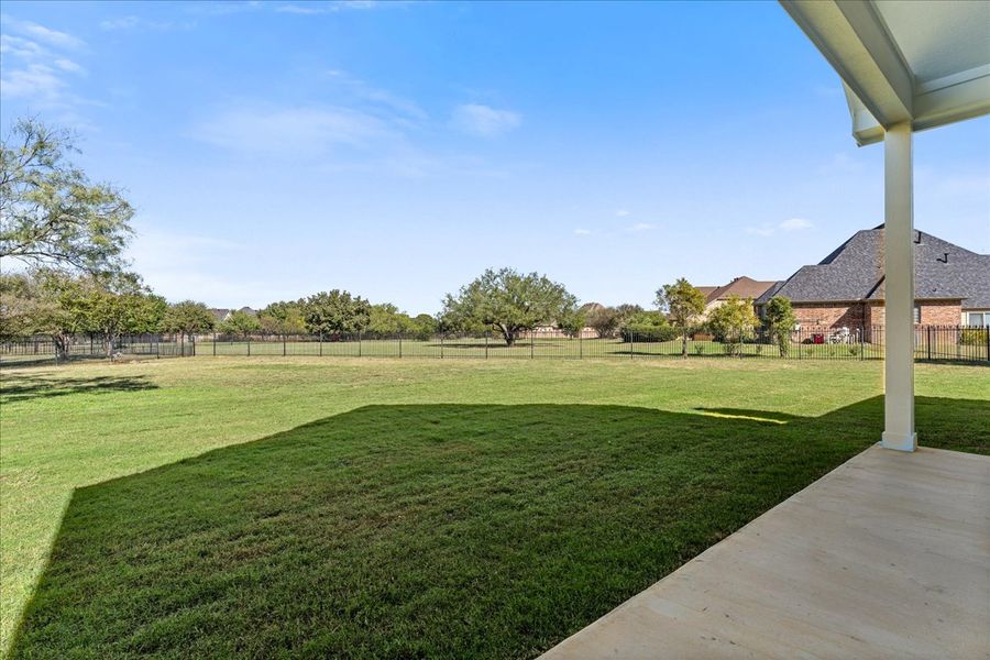 Representative exterior details of a home built from the The Braden II by Doug Parr Custom Homes in Kessler Farms, Brock (Image 4).