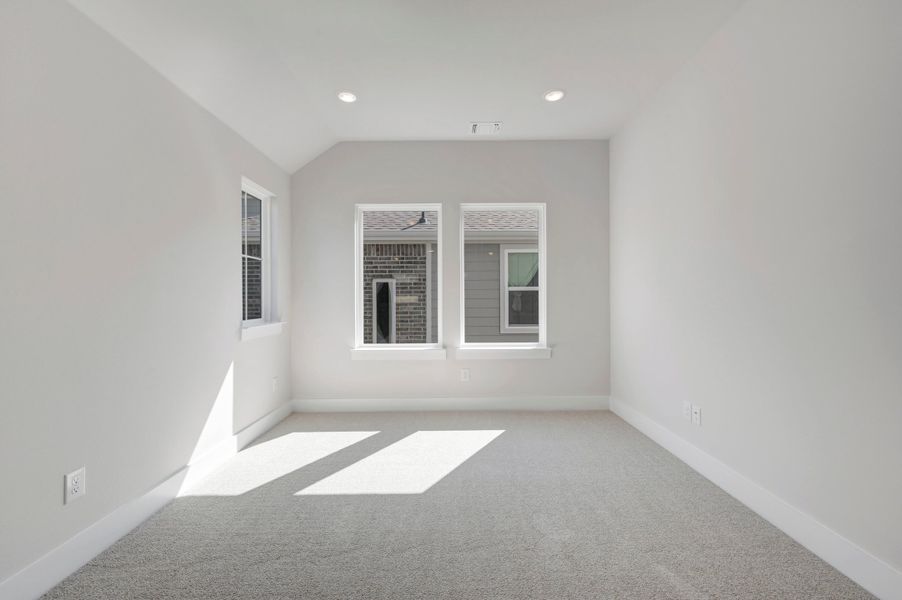 Spacious, unfurnished interior of a new home in The Meadows, Denton (Image 27).