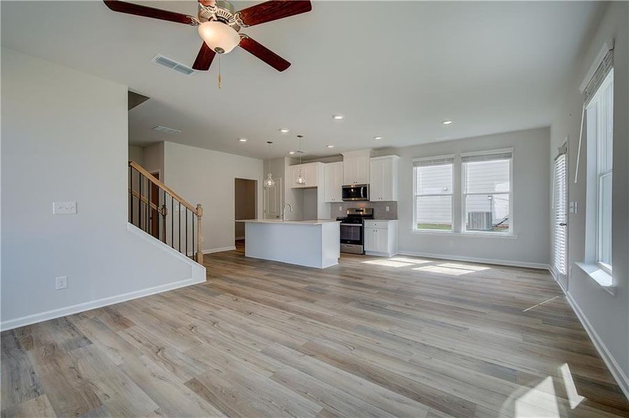 Spacious, unfurnished interior of a new home in Abbotts Crossing, Conyers (Image 24).