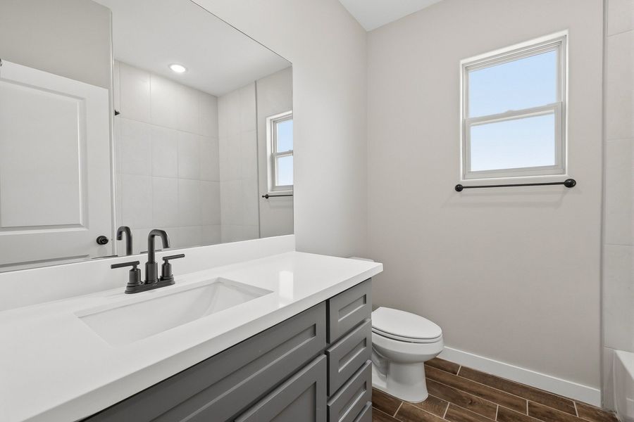 Furnished interior view inside a new home in Paloma Ranch, Harlingen (Image 6).