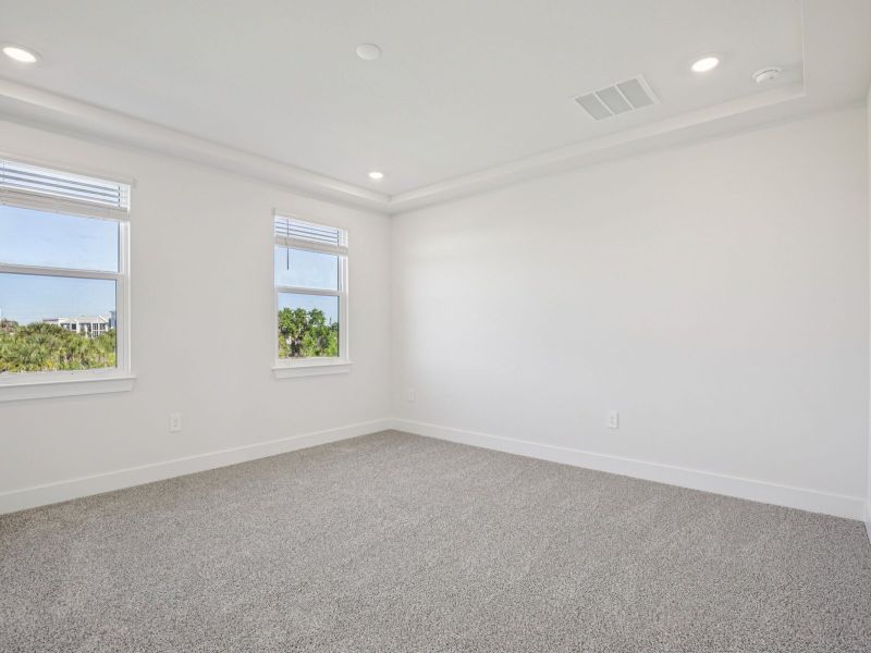 Spacious, unfurnished interior of a new home in Magnolia Bay - Reserve Series, Nokomis (Image 16).