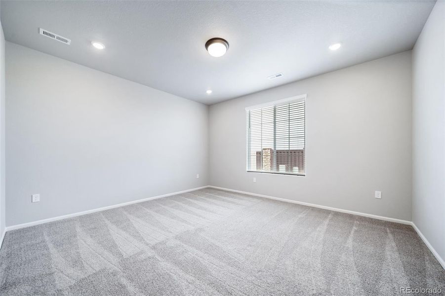 Spacious, unfurnished interior of a new home in , Aurora (Image 22).