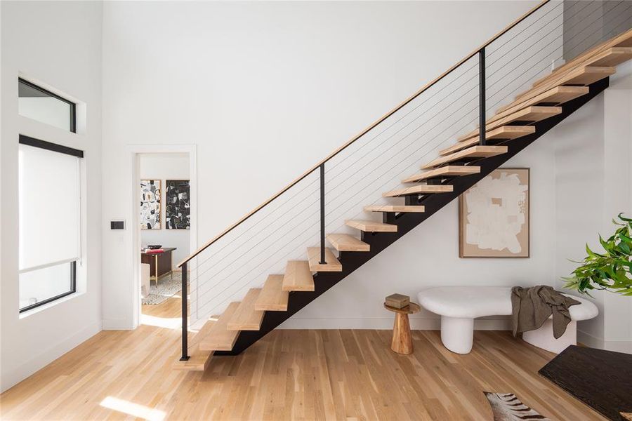 Furnished interior view inside a new home in , Dallas (Image 32).