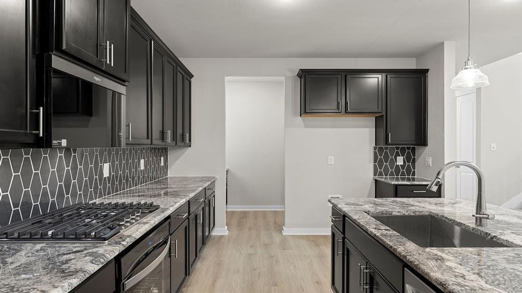 11. 1432 Waterford - Kitchen (3)