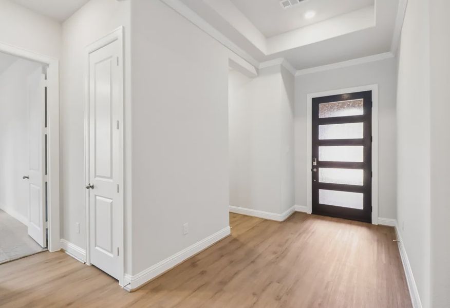 Homesite 2405 Entry - 2 of 21