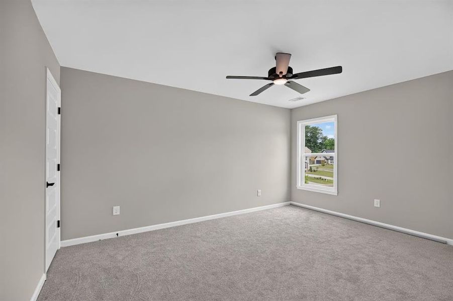 Spacious, unfurnished interior of a new home in Pickens Bluff, Hiram (Image 40).